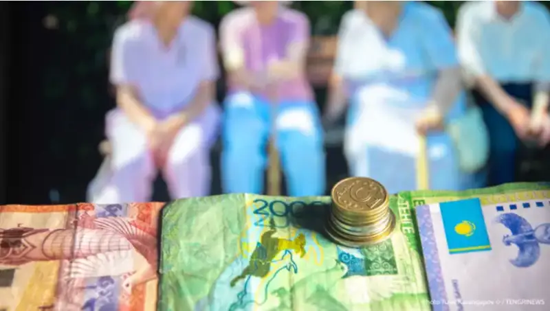 قازاقستاندا قوسىمشا زەينەتاقى تولەمدەرى قاشان بەرىلە باستايدى؟