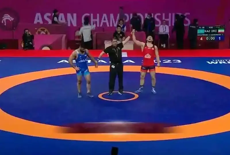 Эркин кураш бўйича Осиё чемпионати: Азамат Даулетбек олтин медални қўлга киритди