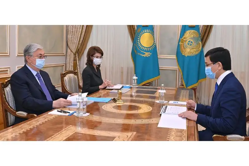 Президент Асхат Аймағамбетовке мұғалімдердің мәртебесін арттыруды тапсырды