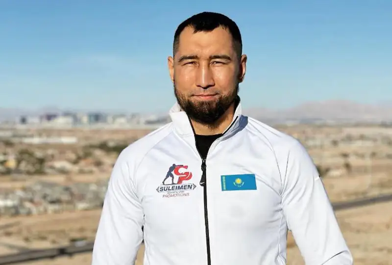 Боксер Айдос Ербосынулы вернулся в Казахстан после комы