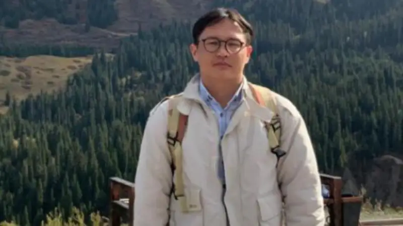 التى ءتىل مەڭگەرگەن قازاق بالاسى ەرەكشە كاسىپ اشتى