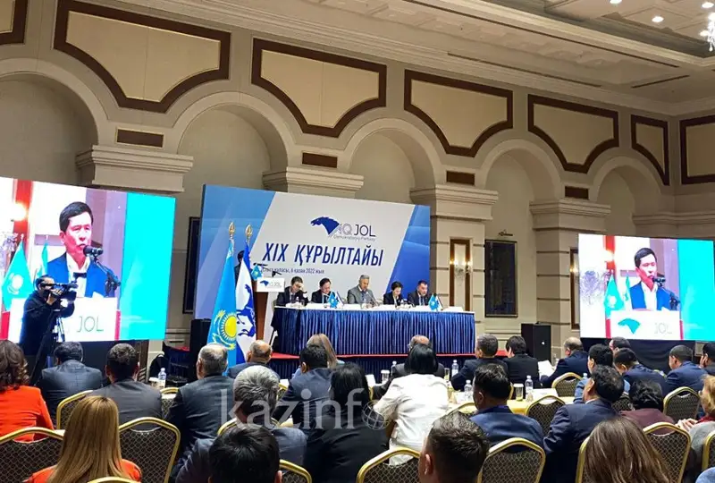 Четырех кандидатов рассматривает партия «Ақ жол» для выдвижения на президентские выборы