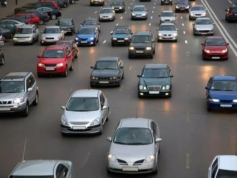 МДҲ: Ўзбекистон ва бошқа давлатларда ҳар 1000 кишига ўртача нечта енгил автомобил тўғри келмоқда