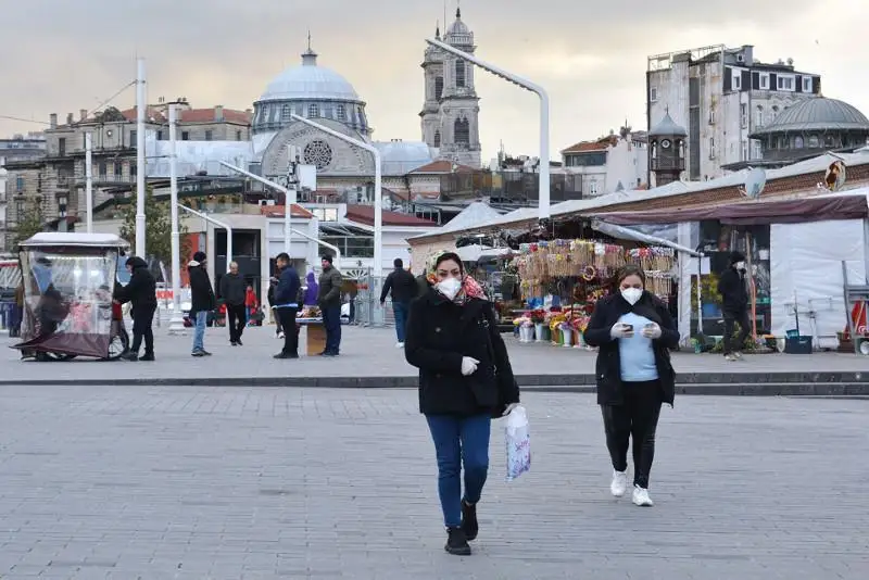 Туркия локдаунни 7 майдан бошлаб кучайтиради