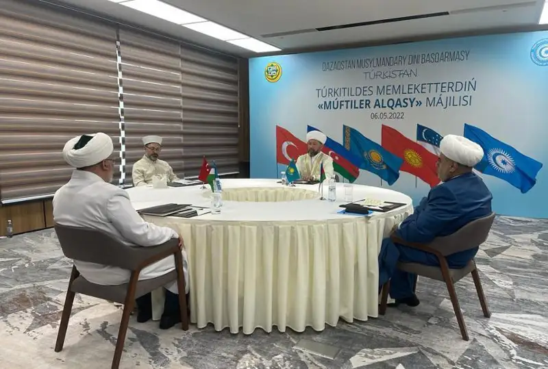Туркистонда йиғилган дин пешволари жаҳон ҳамжамиятини эзгу йўлга чорлашга ҳисса қўшади - Тоқаев