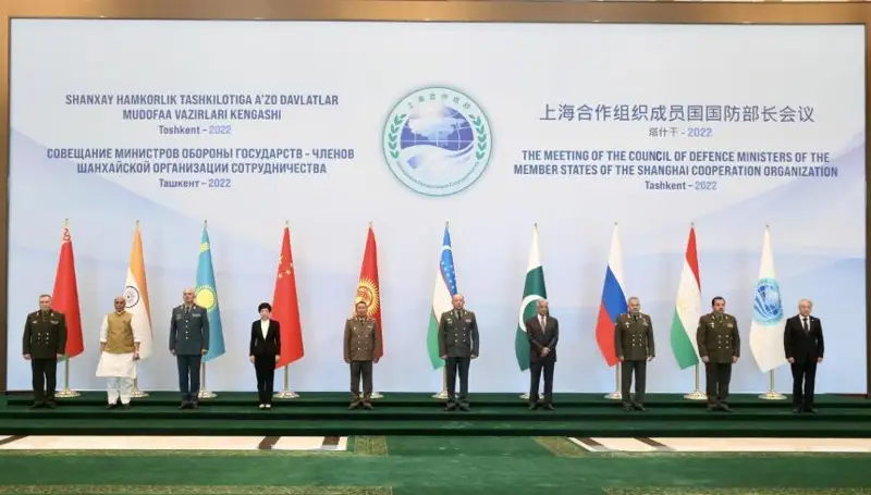 哈萨克斯坦防长出席上合组织成员国国防部长会议