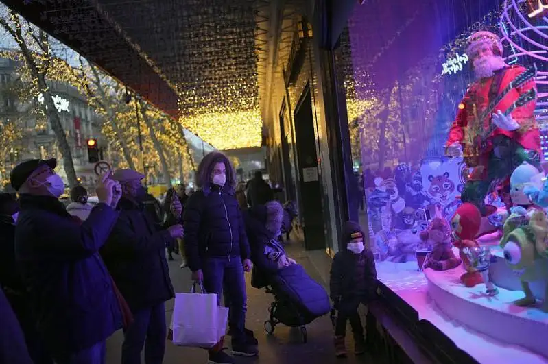 Европа давлатларида байрам арафасида чеклов чоралари жорий этилмоқда