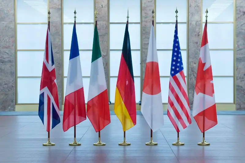 G7探讨向发展中国家低价提供新冠药