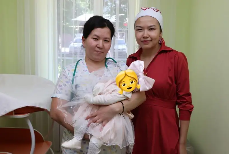 Алматида вазни 6 кг дан ортиқ қизалоқ дунёга келди