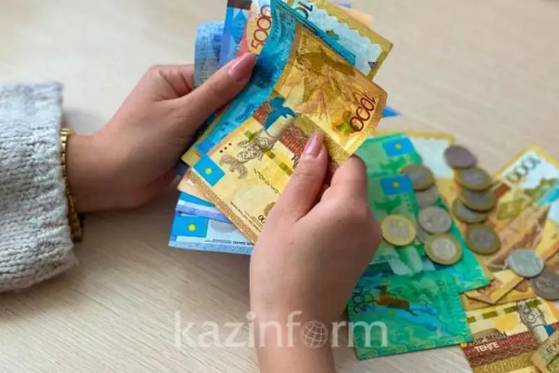 Qaryzdy kóbeıte bermeı, qolda bar qarjyny durys paıdalaný qajet – Áshimbaev