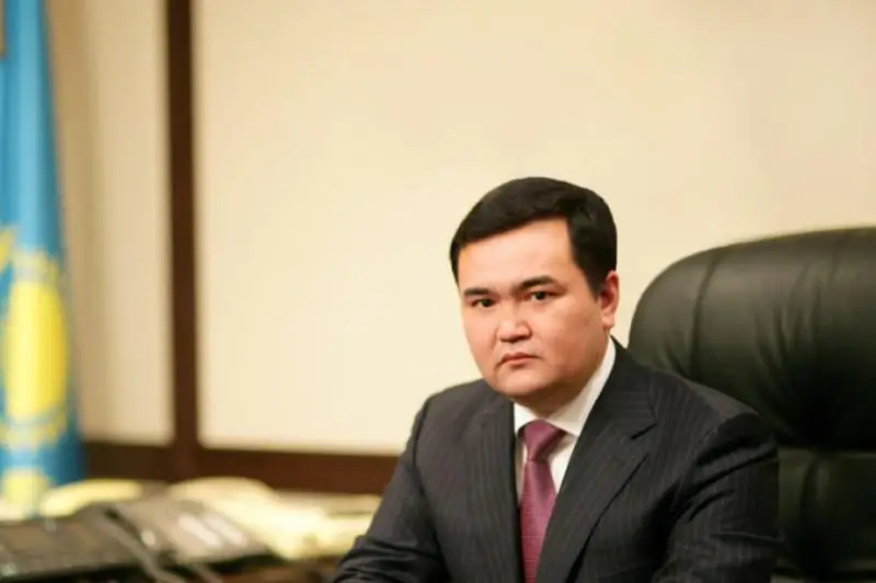 卡拉干达州新任州长获得任命