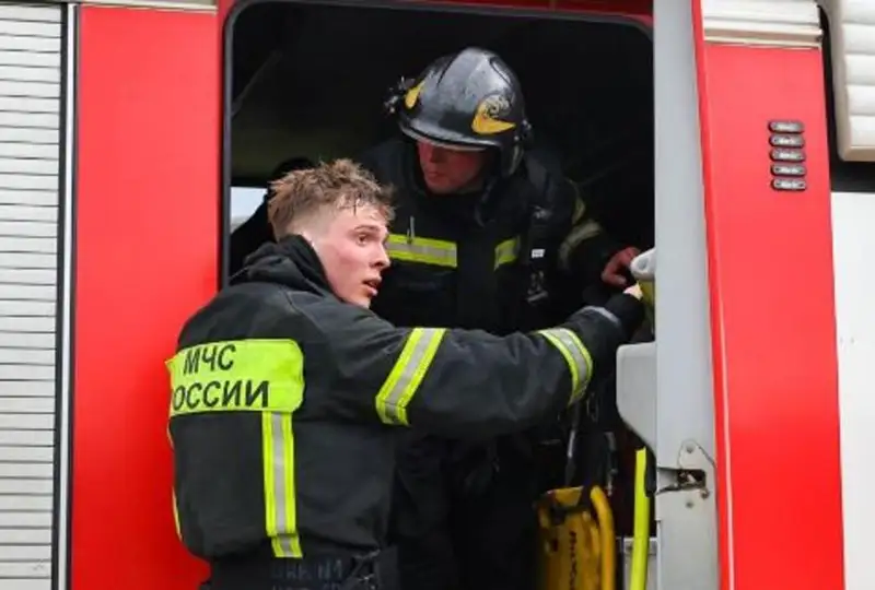 Транспортный самолет упал в Рязани