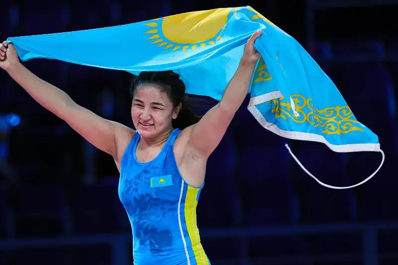 Қозоғистонлик полвон қиз ёшлар ўртасида Жаҳон чемпиони бўлди