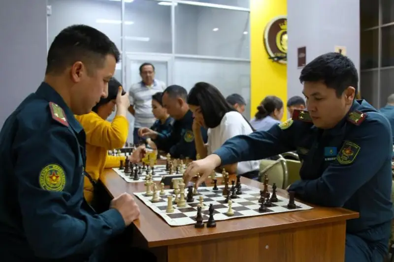 国防部举行军事人员间国际象棋大赛