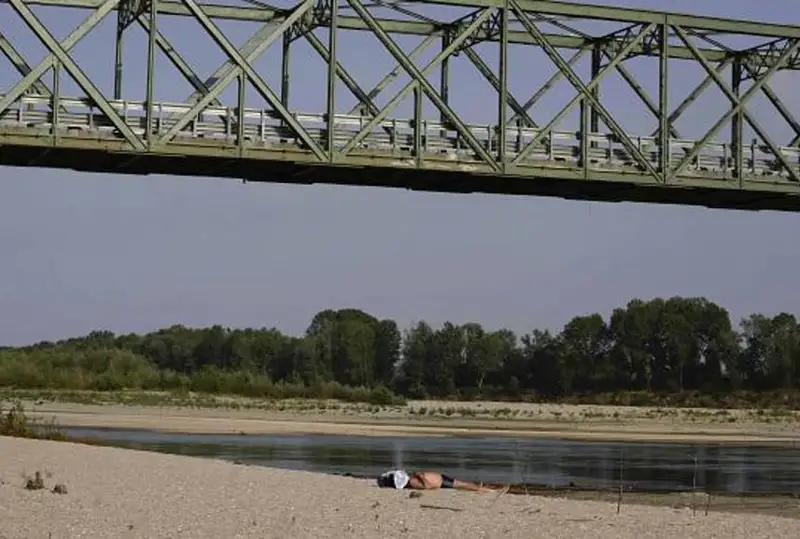 Европа мамлакатлари қурғоқчиликдан азият чекмоқда