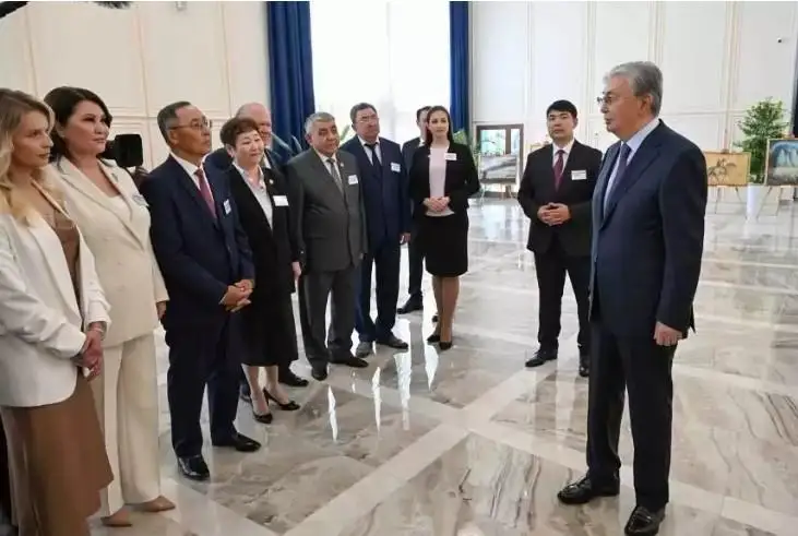 پرەزيدەنت ءسابيت مۇقانوۆ اتىنداعى قازاق سازدى-دراما تەاترىندا زيالى قاۋىم وكىلدەرىمەن كەزدەستى