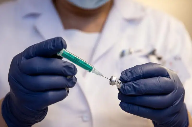 Италияда 50 ёшдан ошган эмланмаган шахслар жаримага тортилади