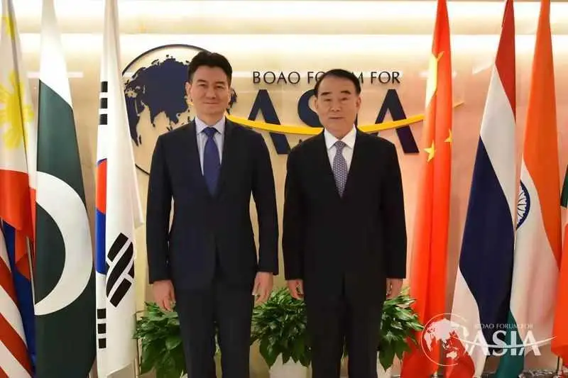 哈萨克斯坦驻华大使会见博鳌亚洲论坛秘书长