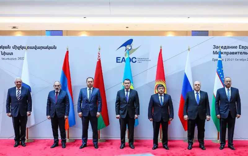 Алихан Смаилов призвал страны ЕАЭС устранить барьеры в госзакупках