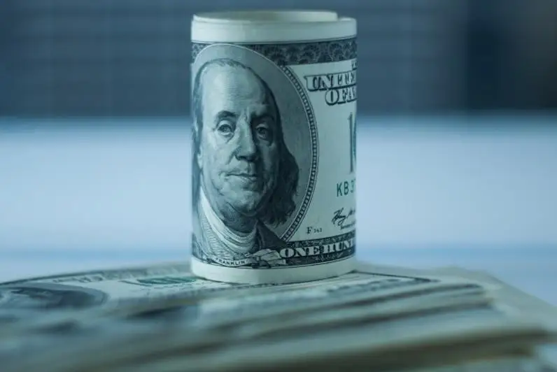 Доллар ўрнини юань эгаллаши мумкинми – эксперт жавоб берди