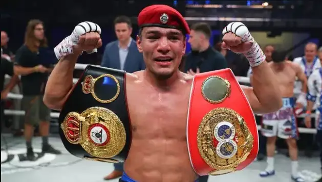 بەلبەۋلەرىن ساراپقا سالعان وزبەك چەمپيونى سەنساتسيالىق جەڭىلىسكە ۇشىرادى