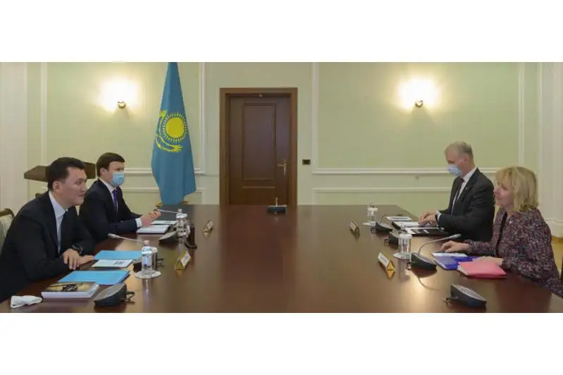 ەرلان قارين ەۋروپا وداعىنىڭ ورتالىق ازيا بويىنشا ارناۋلى وكىلىمەن كەزدەستى