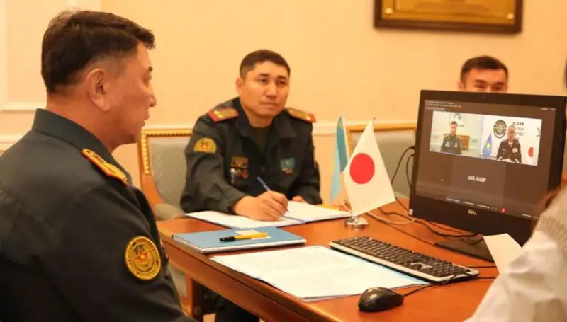 哈萨克斯坦与日本讨论军事合作现状及前景