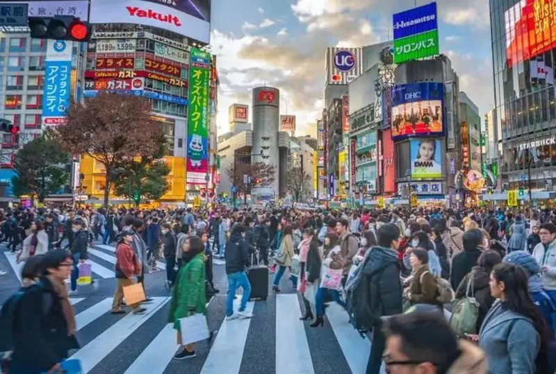 Япония чет эллик сайёҳлар учун чекловларни бекор қилади