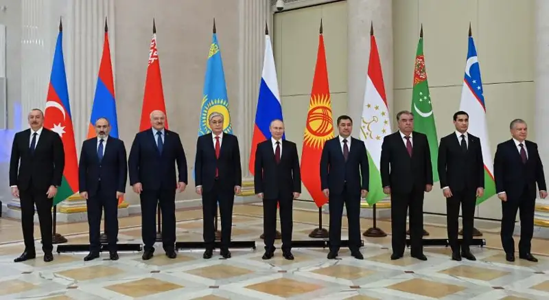 Владимир Путин встретил Касым-Жомарта Токаева в Санкт-Петербурге