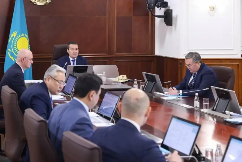 政府总理：学校教学过程应以互动式现代化教育技术为基础