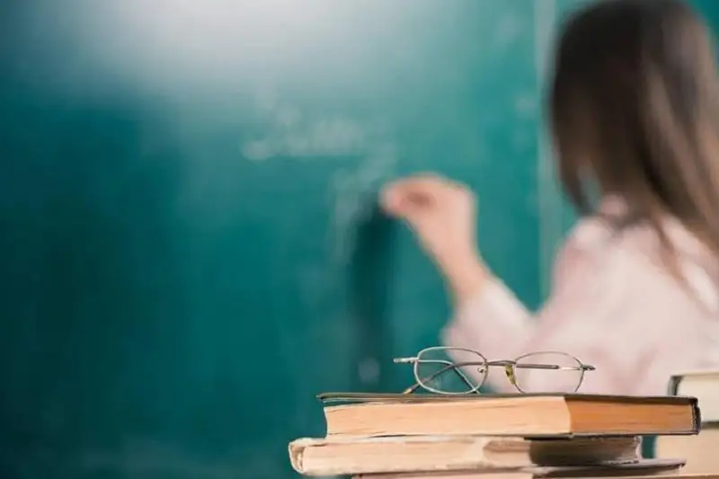 Нур-Султанда 5 йил давомида 1000 нафар ўқитувчи малака оширади – ҳокимлик