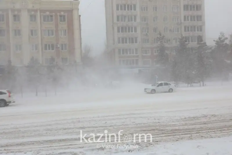 Нур-Султан шаҳрида кучли қор бўрони эсмоқда