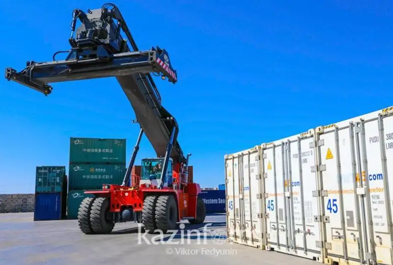 Россия ва Қозоғистон ўртасидаги товар айирбошлаш ҳажми йил давомида 6 фоизга ошди