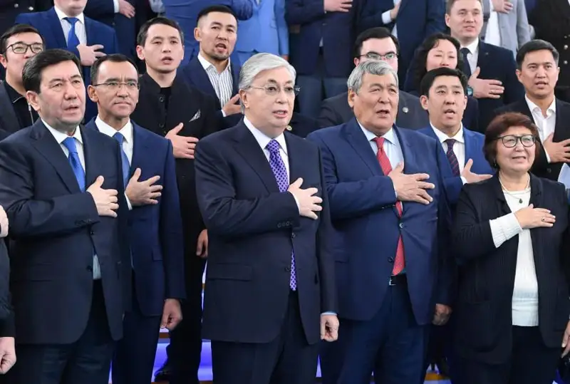 Касым-Жомарт Токаев в Республиканском общественном штабе ознакомился с итогами Exit-poll