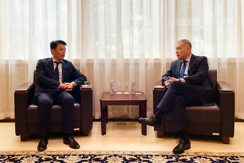 哈萨克斯坦驻华大使会见中国石化国际石油勘探开发有限公司董事长