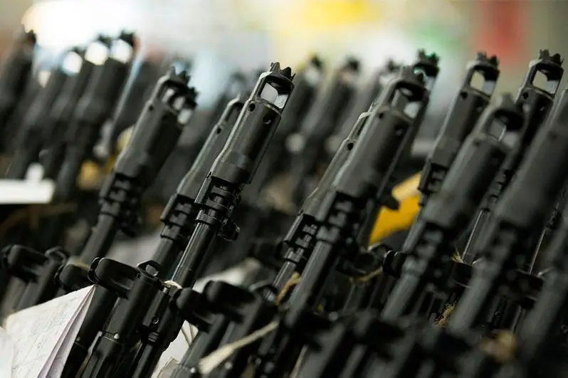 Германияда Украинага қурол етказиб беришга қарши петиция эълон қилинди