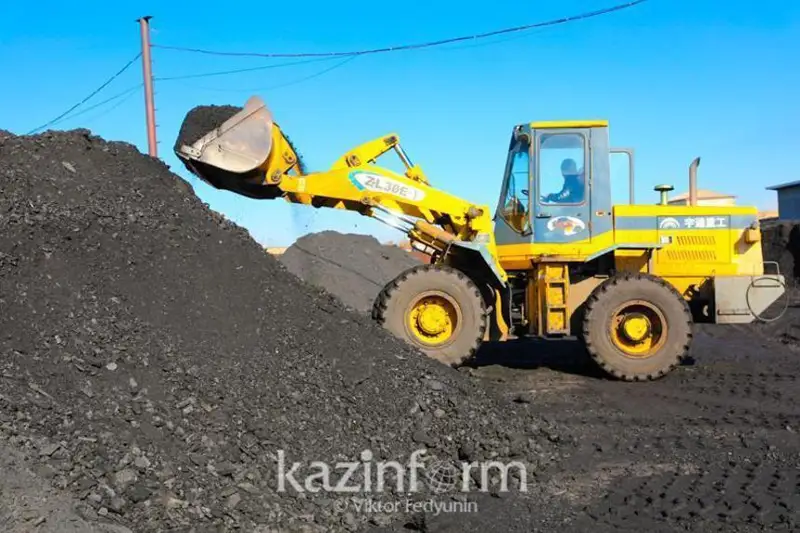 Ижтимоий кўмирни Қозоғистондан қўшни давлатларга автотранспортда олиб чиқиш чекланди