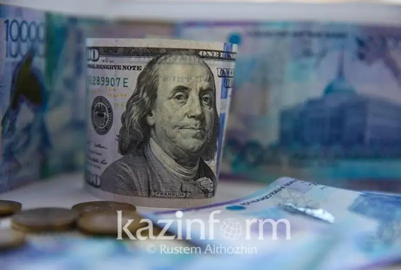 KASEда доллар нархи 9 тенгега арзонлашди