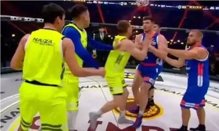 بوكستان وليمپيادا چەمپيونى سەرىك ساپيەۆ الماتىدا وتكەن تۋرنيردە قارسىلاسىمەن توبەلەسە جازدادى