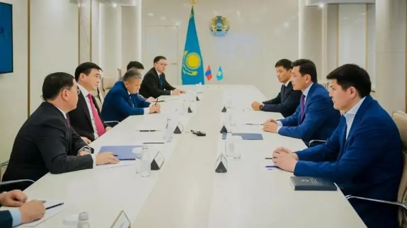 阿斯塔纳市市长会见蒙古国副总理