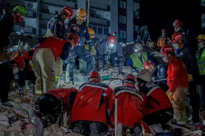 Туркияда зилзила қурбонлари сони 49 кишига етди