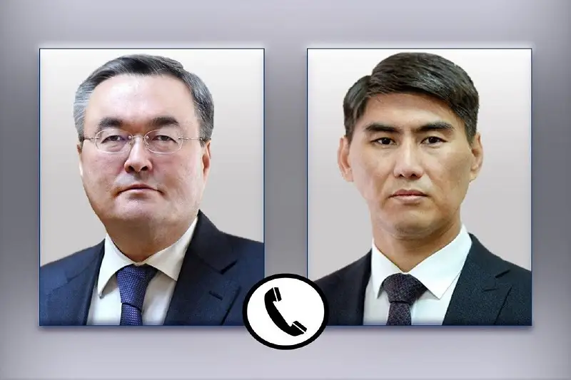 哈吉外长通电话就货车通关问题进行讨论