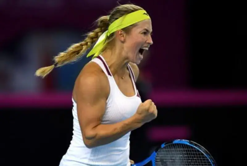 Юлия Путинцева вышла в третий круг теннисного турнира в Торонто