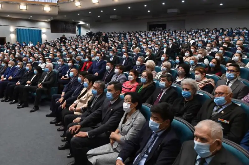 Pavlodarda álemdik suranysqa ıe jobalardy iske asyratyn adamdar turady - Prezıdent