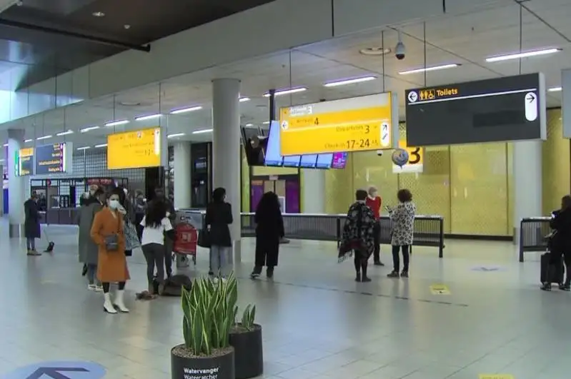 «Омикрон» дунёнинг 20 та давлатида аниқланди