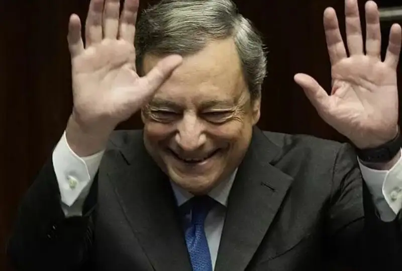 Италия бош вазири истеъфога чиқиш ҳақида ариза берди