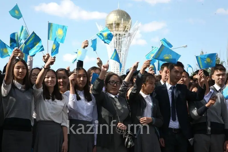 Mańǵystaý jastary Almaty men Astanaǵa da barýy qajet - Prezıdent