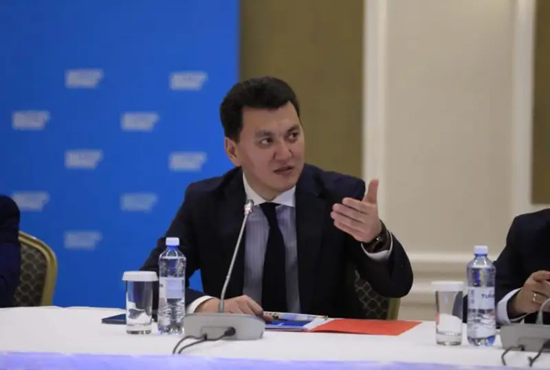 ۇلتتىق كەڭەس مۇشەلەرى رەفەرەندۋم وتكىزۋ يدەياسىن قولدادى