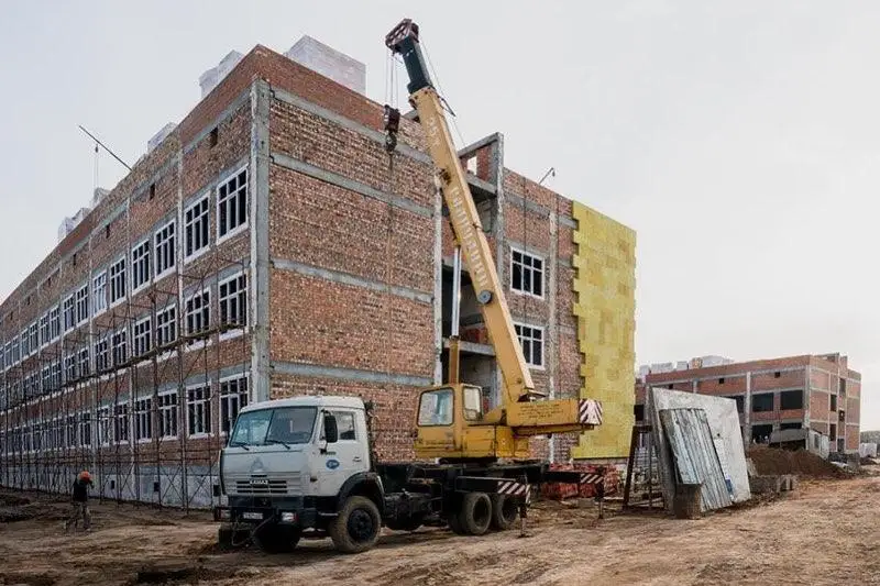 Нур-Султанда кўп сиғимлиги мактаблар қурилади