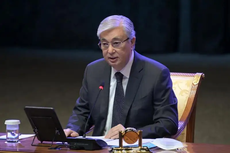 مەملەكەت باسشىسى: شەتەلدىك جۇمىس كۇشىنەن باس تارتۋ كەرەك
